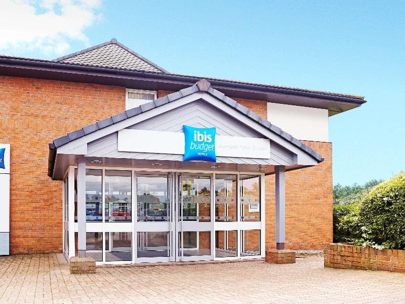 ibis budget Warrington Lymm Services photo 1