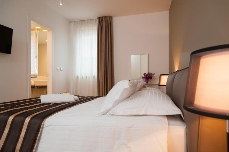Residence By Vestibul Palace 2