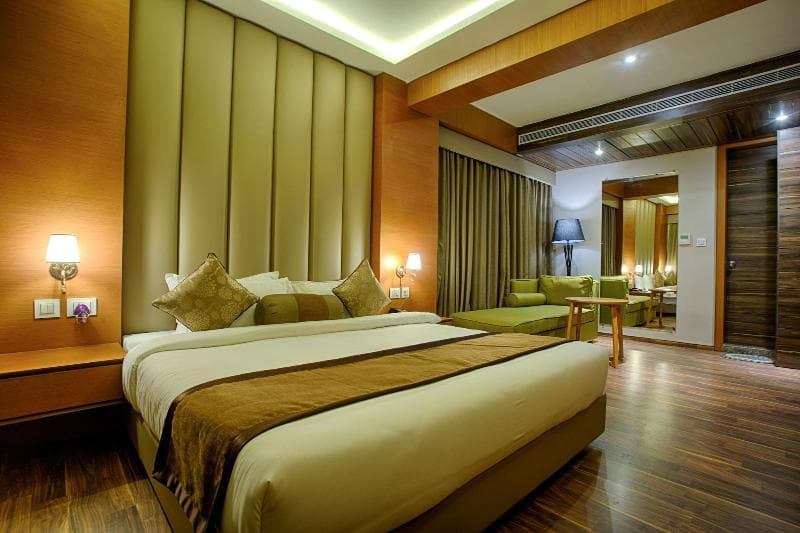 The Four Vedas Hotel & Resort 4