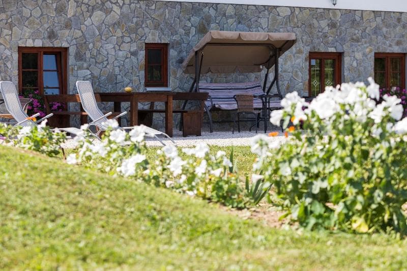 Green Lakes House 5