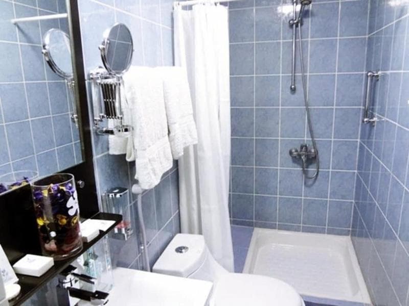 Oyo 137 Marina Hotel 4