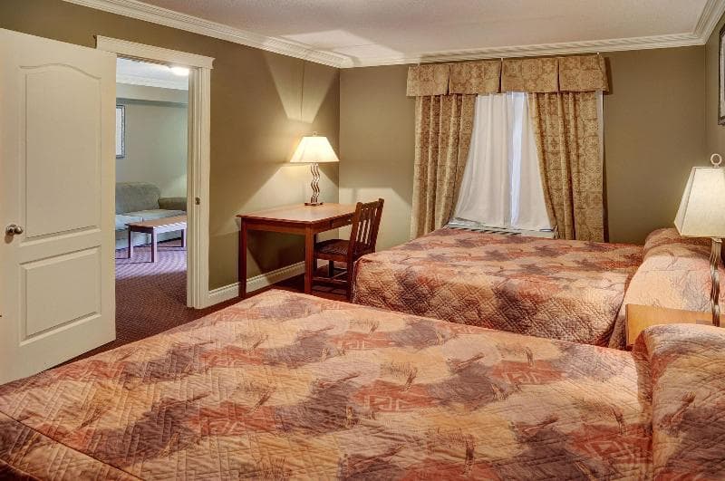 Lakeview Inns & Suites - Edson Airport 4