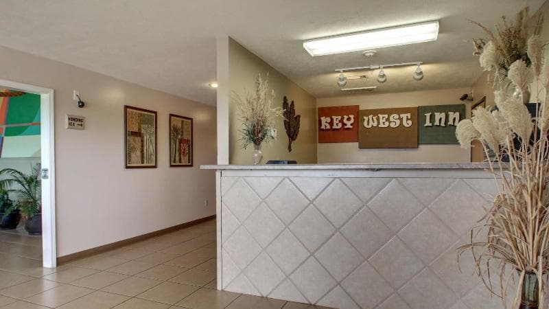 Quality Inn 4