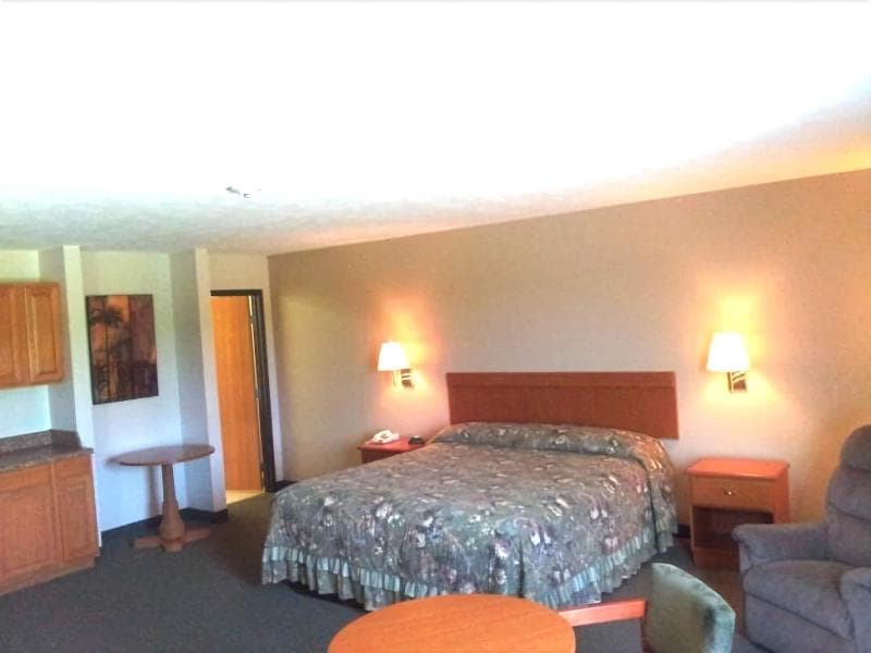 Quality Inn 3