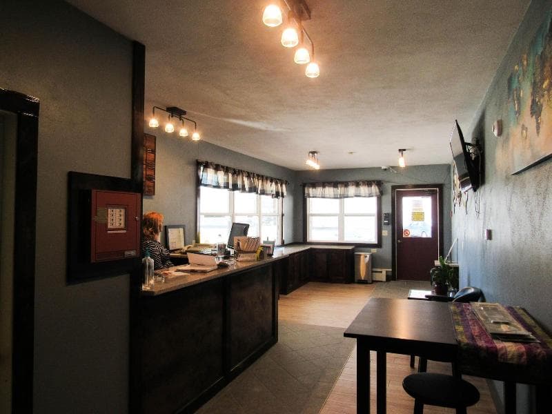 Brewer Motor Inn 3