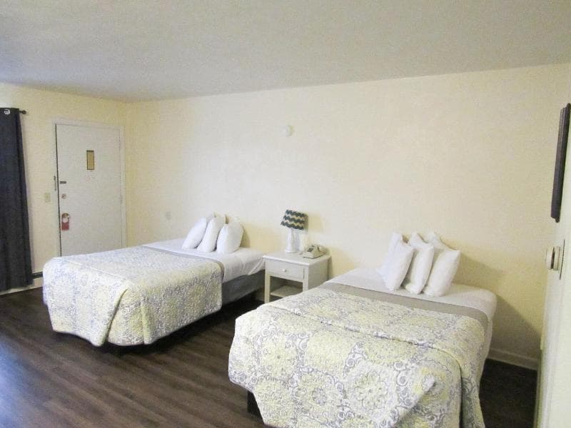 Brewer Motor Inn photo 1