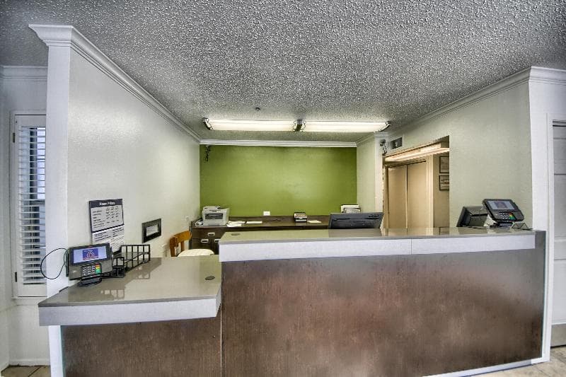 Studio 6 San Antonio - Medical Center 3