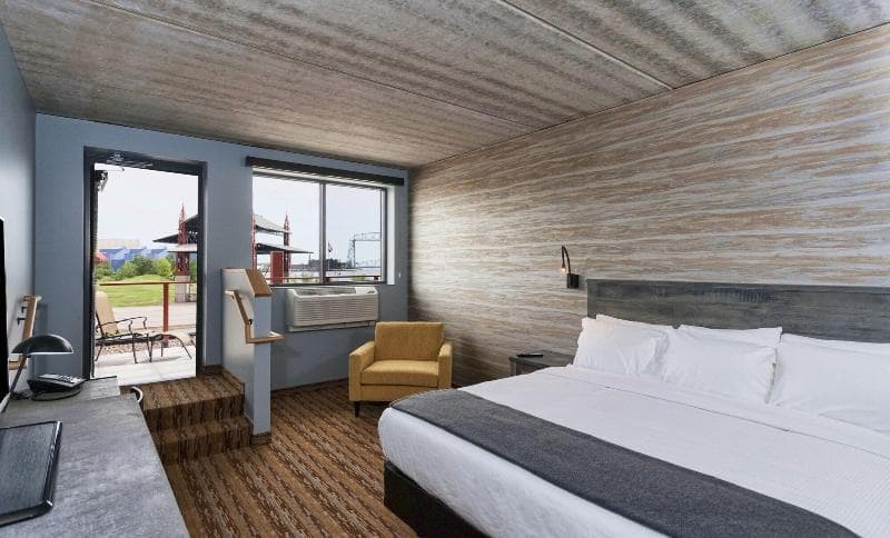 Pier B Resort 5