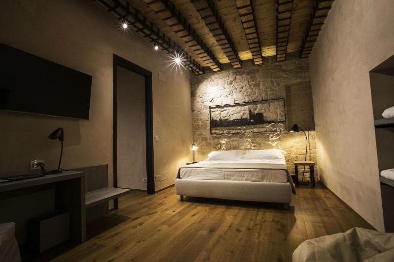 Edward Rooms & Wellness 5