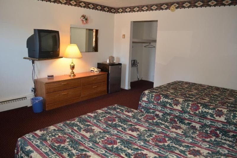 Ventura Motel 5