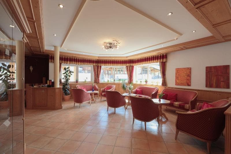 Zum Zirm Berghotel 5