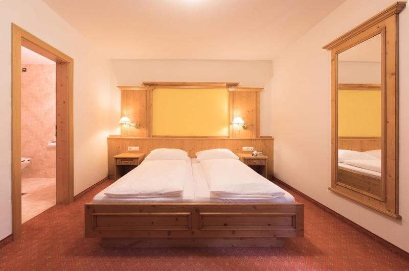 Zum Zirm Berghotel 4