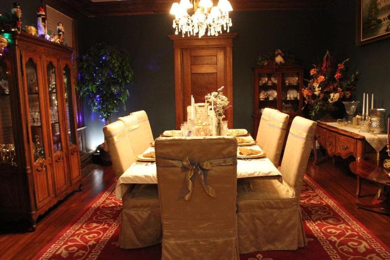 Fleur-De-Lys Mansion 3