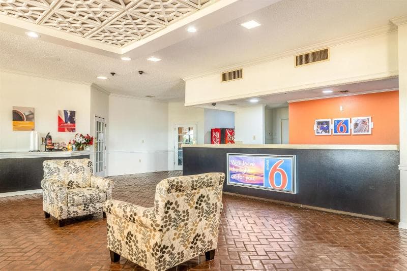 Motel 6 Natchitoches main