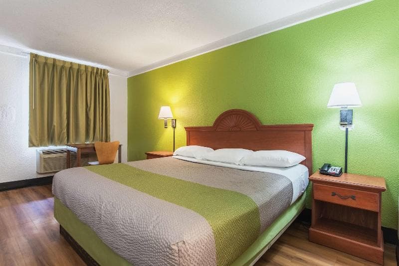 Motel 6 Sulphur La 4