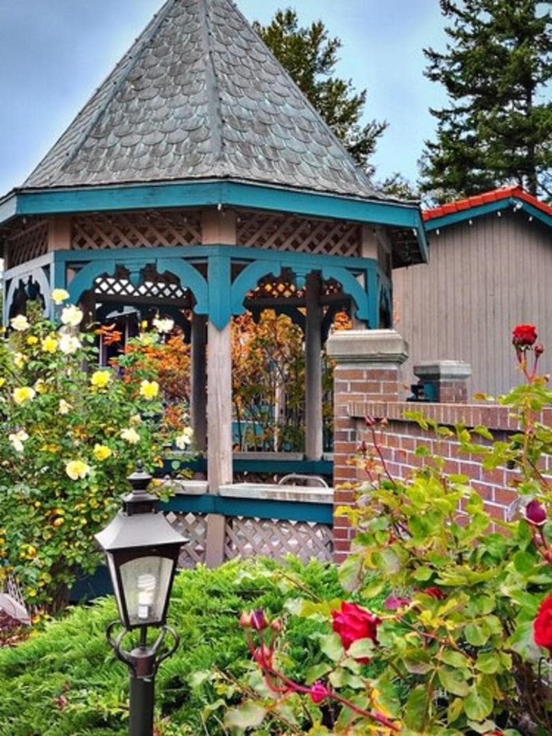 Coachman Inn 5