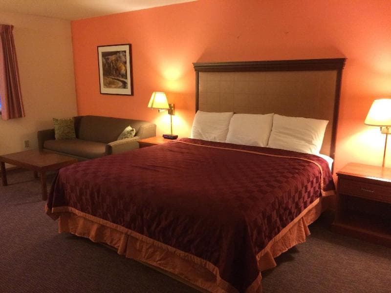 King Oscar Motel 4