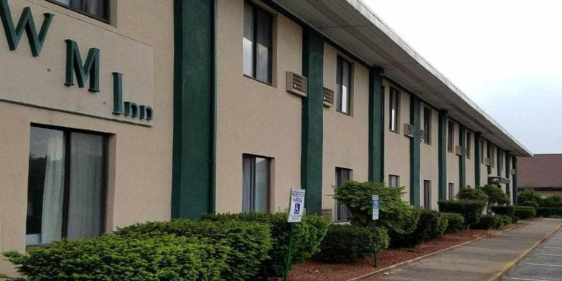 Woonsocket Motor Inn 4