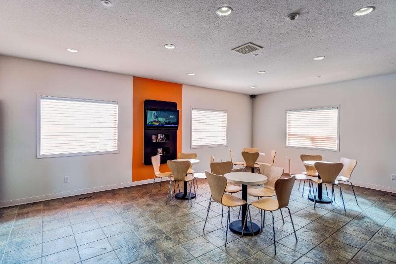 Motel 6 Innisfail Ab photo 1