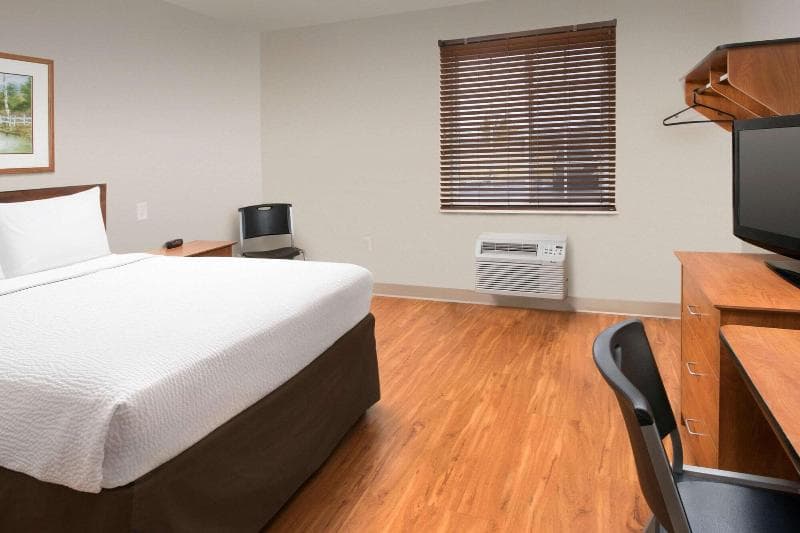 Extended Stay America Select Suites Oklahoma City Bethany photo 1