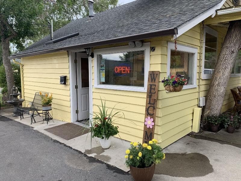 Lamplighter Motel 2