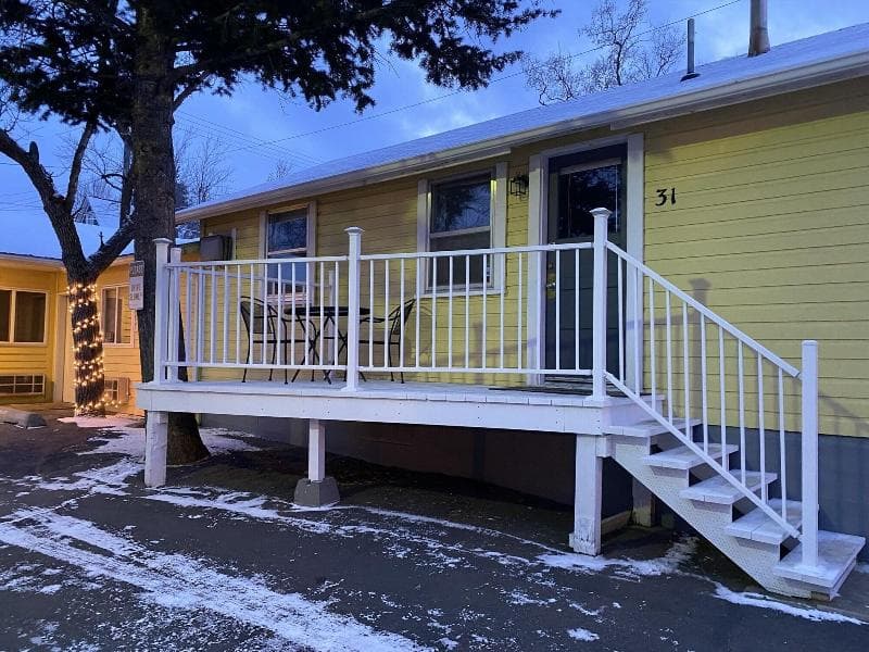 Lamplighter Motel 3