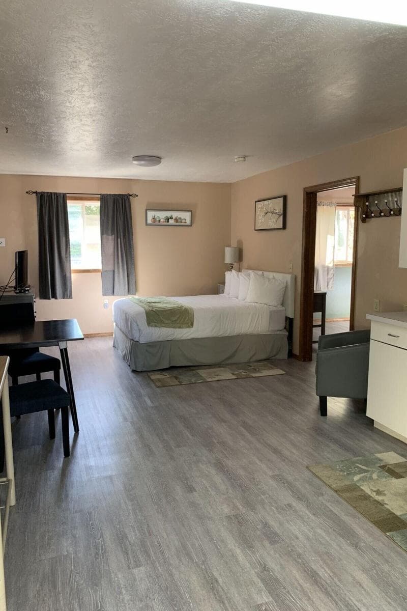 Lamplighter Motel photo 1