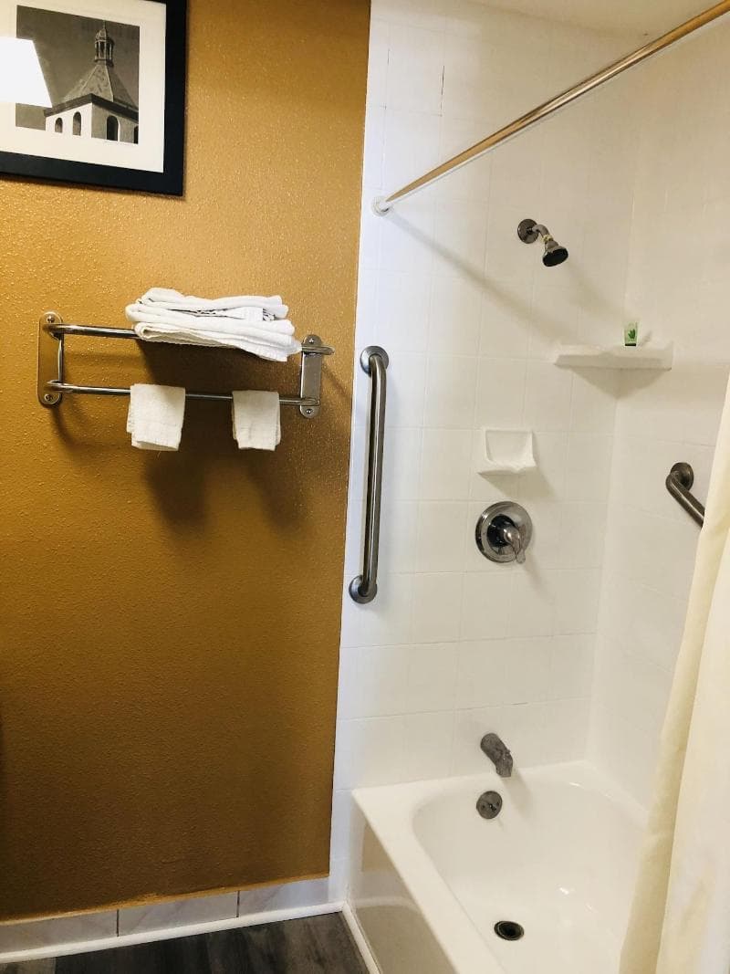 Casa Blanca Inn & Suites photo 1