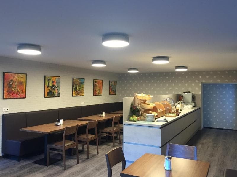 Astra Hotel Garni 5