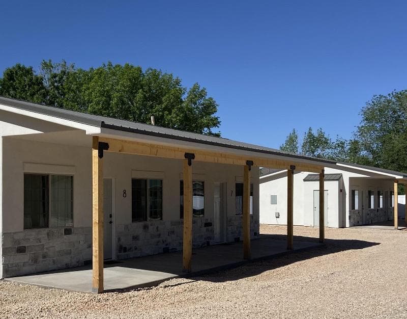 Hurricane Hideaway Lodging 4