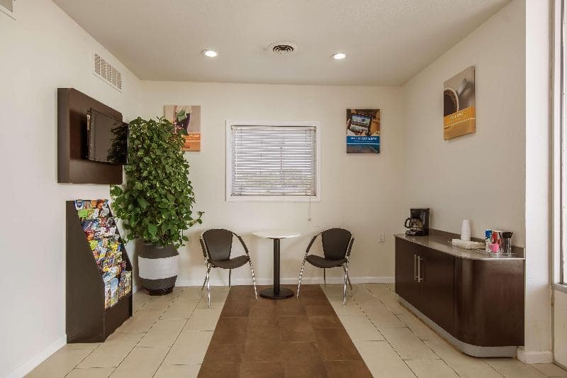 Motel 6 Van Buren photo 1
