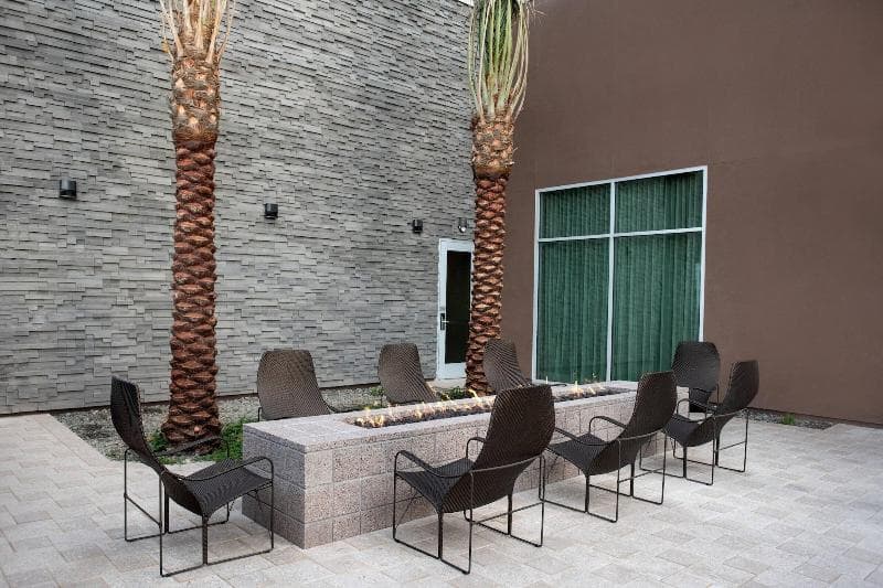 Courtyard By Marriott Mesa At Wrigleyville West 3