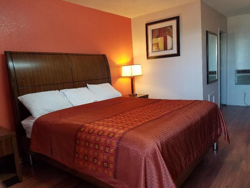 Monte Carlo Motel 4