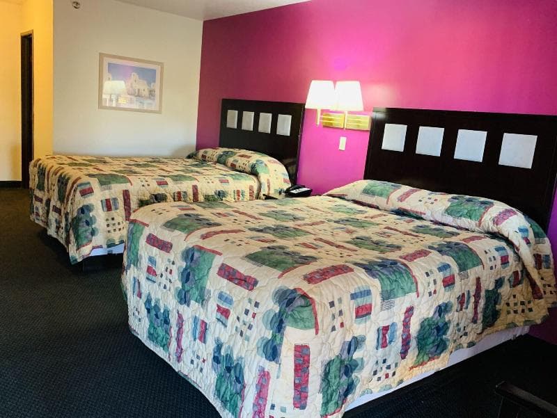 Luxury Inn 5