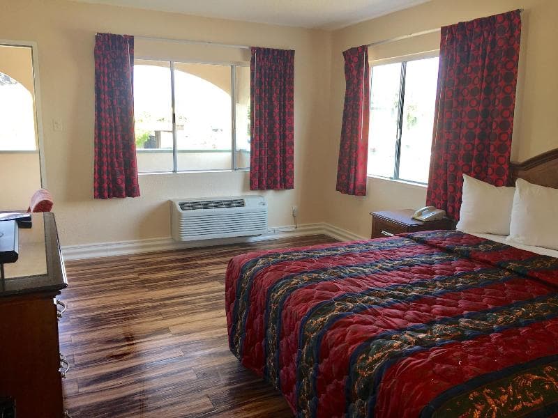Civic Center Motel main