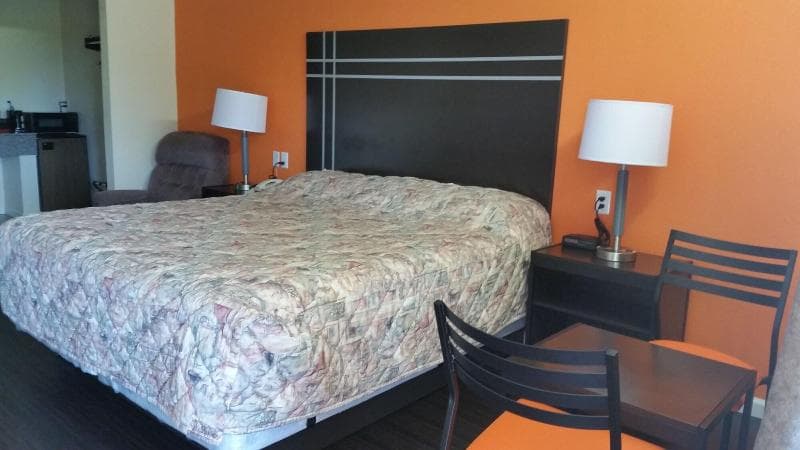 The Heart Of Texas Motel main