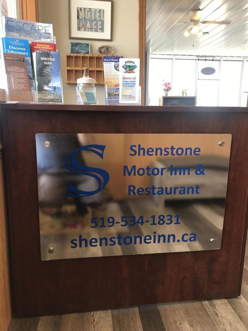 Shenstone Motor Inn & Restaurant 4