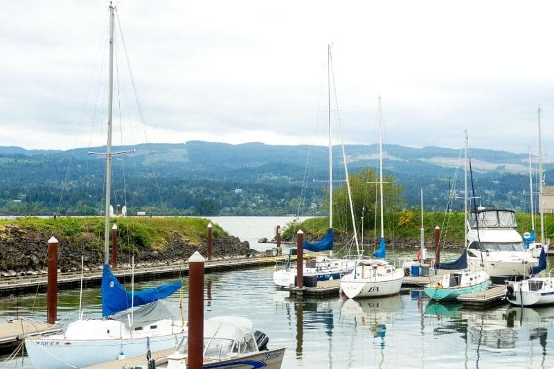 Columbia Gorge Inn photo 1