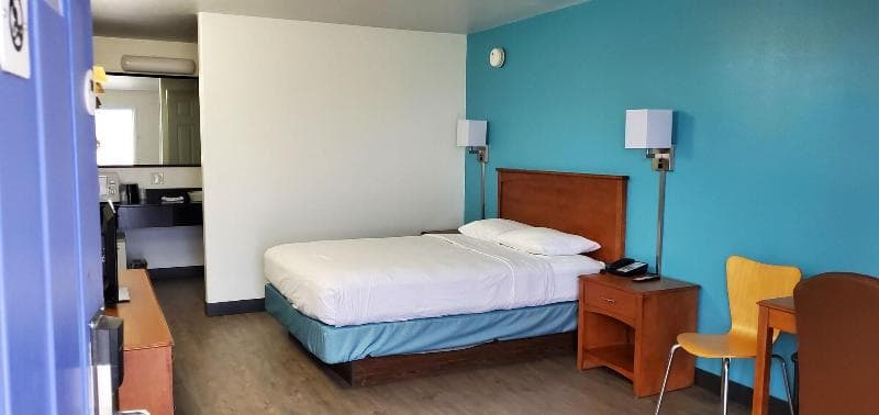 Motel 6 Baker City 3