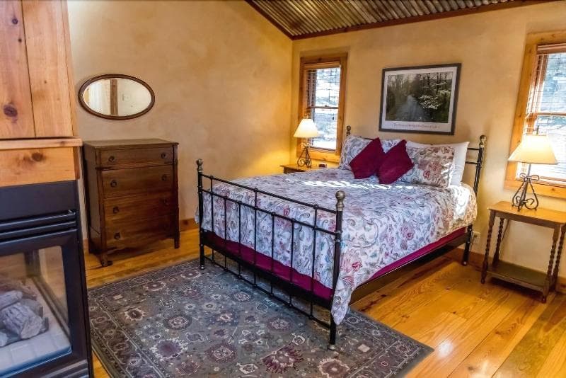 Ruidoso Lodge Cabins main