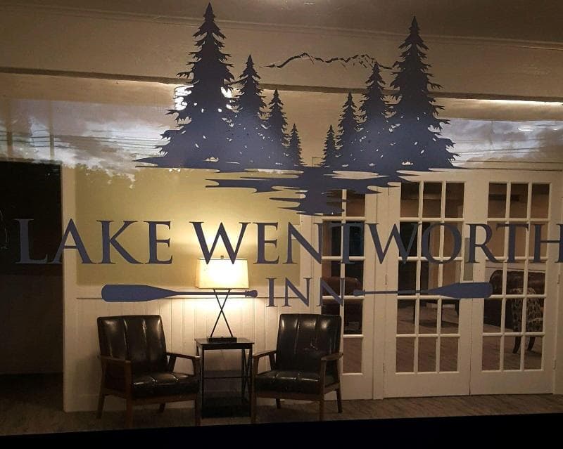 Lake Wentworth Inn 4
