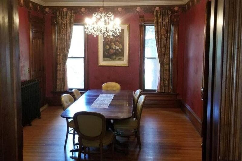 Historic Victorian Inn photo 1