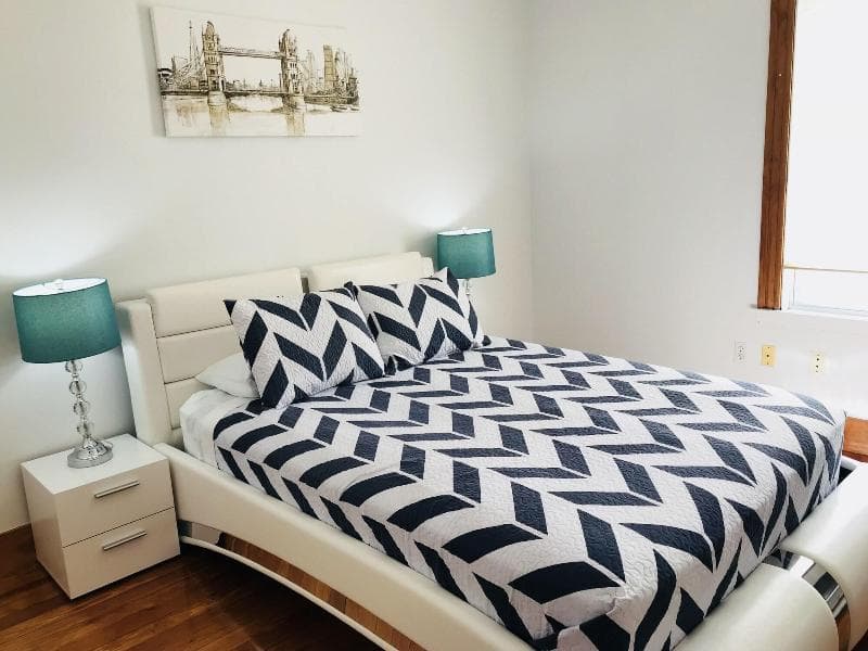Boston Luxury Suites 3