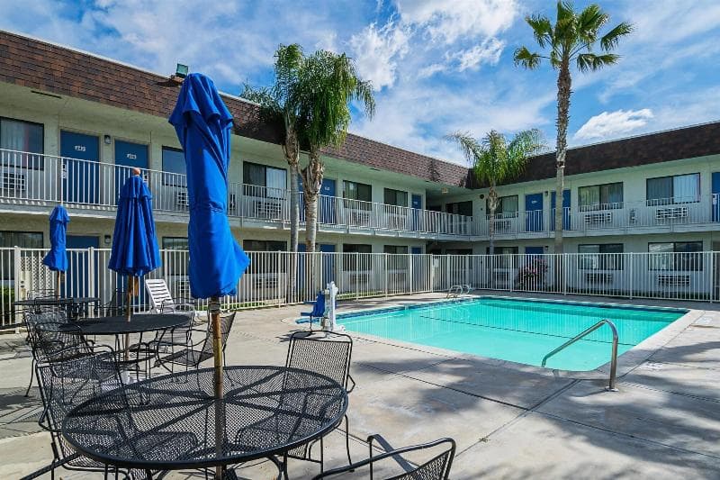 Motel 6 Lost Hills main