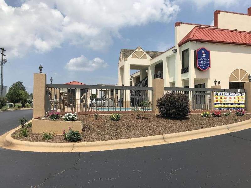 Carolina Inn Of Lake Norman 5