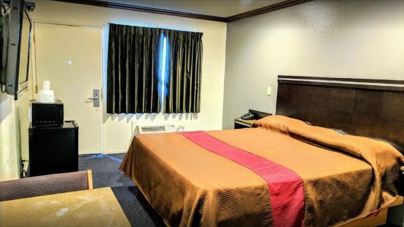 Starlight Inn Huntington Beach main