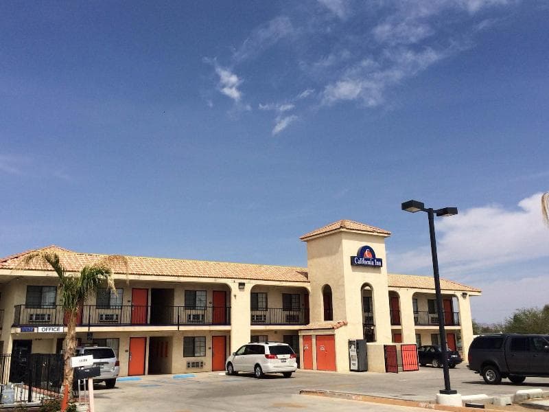 California Inn Hotel & Suites photo 1