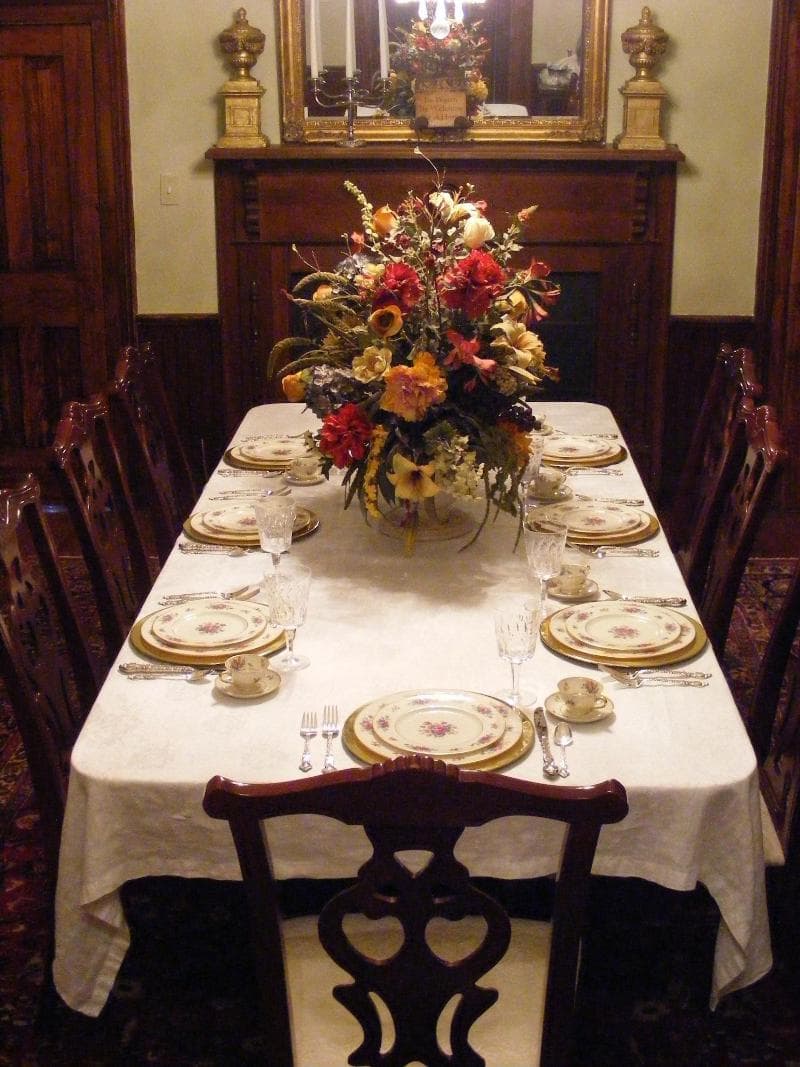 Adair Manor Bed& Breakfast 5