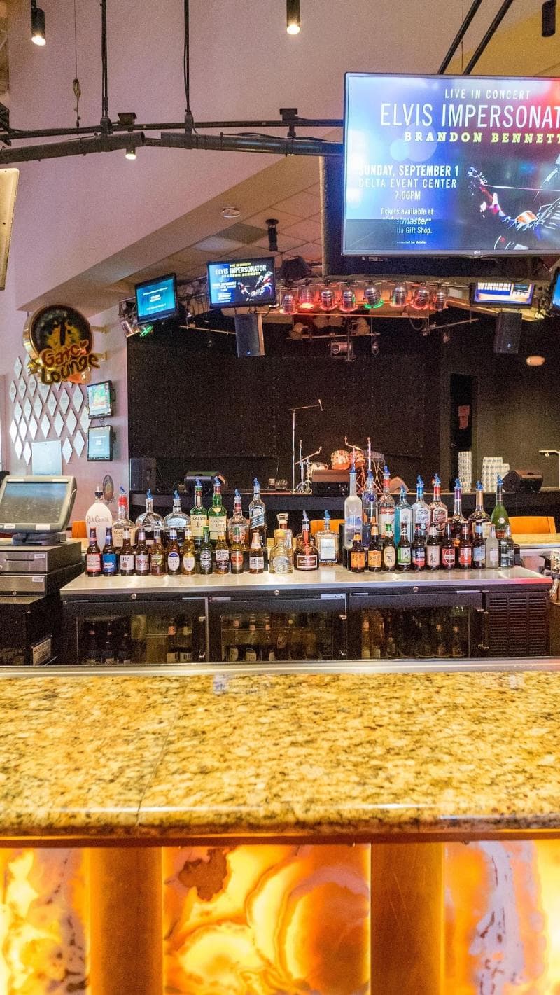 Delta Downs Racetrack Casino Hotel photo 1
