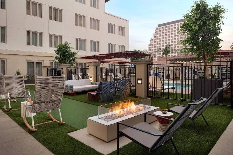 Residence Inn Los Angeles Glendale photo 1